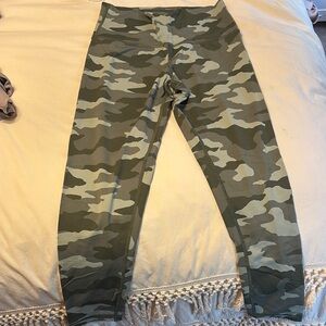 Aerie camo leggings